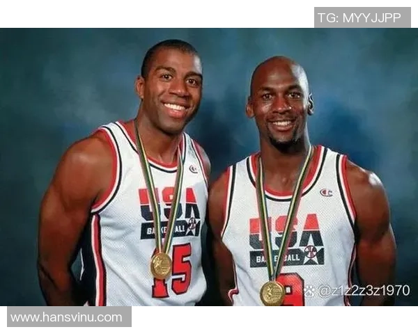 历代足球巨星的辉煌历程与传奇故事揭秘 历代足球巨星的辉煌历程与传奇故事揭秘