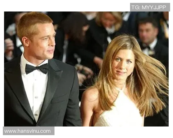 揭秘哪些足球明星在婚前选择同居生活的真实故事与背后原因 揭秘哪些足球明星在婚前选择同居生活的真实故事与背后原因