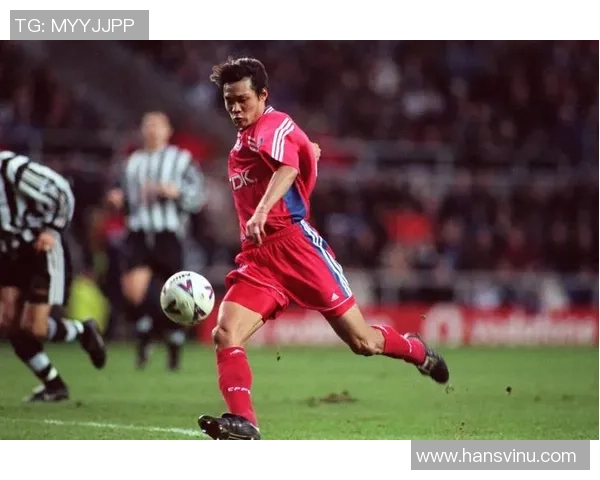 足球明星的O型腿现象探讨及其对运动表现的影响分析 足球明星的O型腿现象探讨及其对运动表现的影响分析